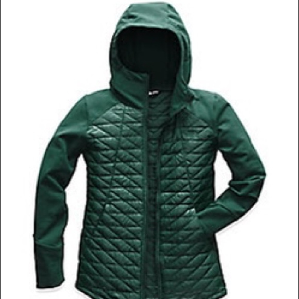 North Face Women’s Motivation Thermoball in Small